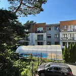 Pod Sosnami - Basen, Sauna, Garaz, Obok Nadmorskiego Lasu - 4 Pory Roku Apartmán