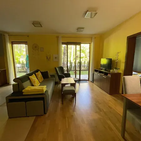 Apartment Z Ogrodkiem, Basen, Garaz, 4 Pory Roku Jastrzębia Góra