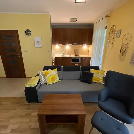 Pod Sosnami - Basen, Sauna, Garaz, Obok Nadmorskiego Lasu - 4 Pory Roku Apartmán *