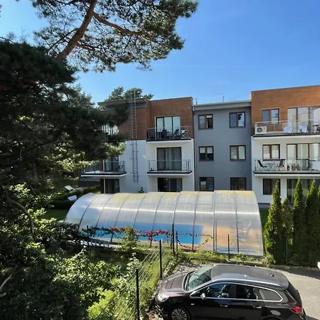 Z Ogrodkiem, Basen, Garaz, Rowery 4 Pory Roku Apartamento