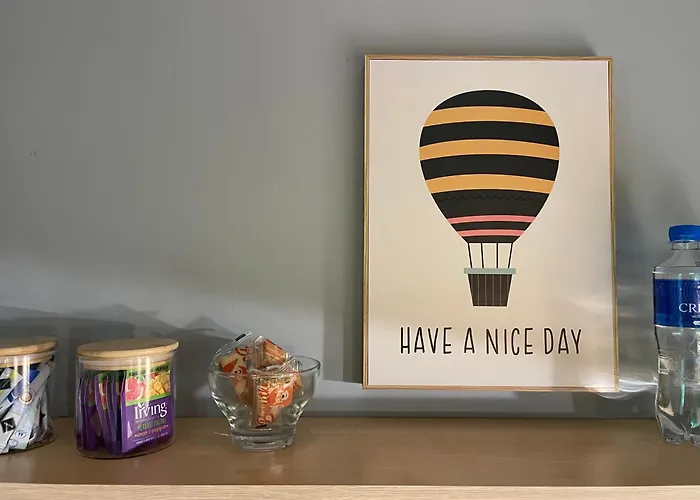 Z Ogrodkiem, Basen, Garaz, 4 Pory Roku *